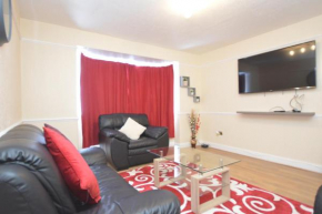 Four Bedroom Townhouse 12 Minutes Walk to Excel Exhibition Centre